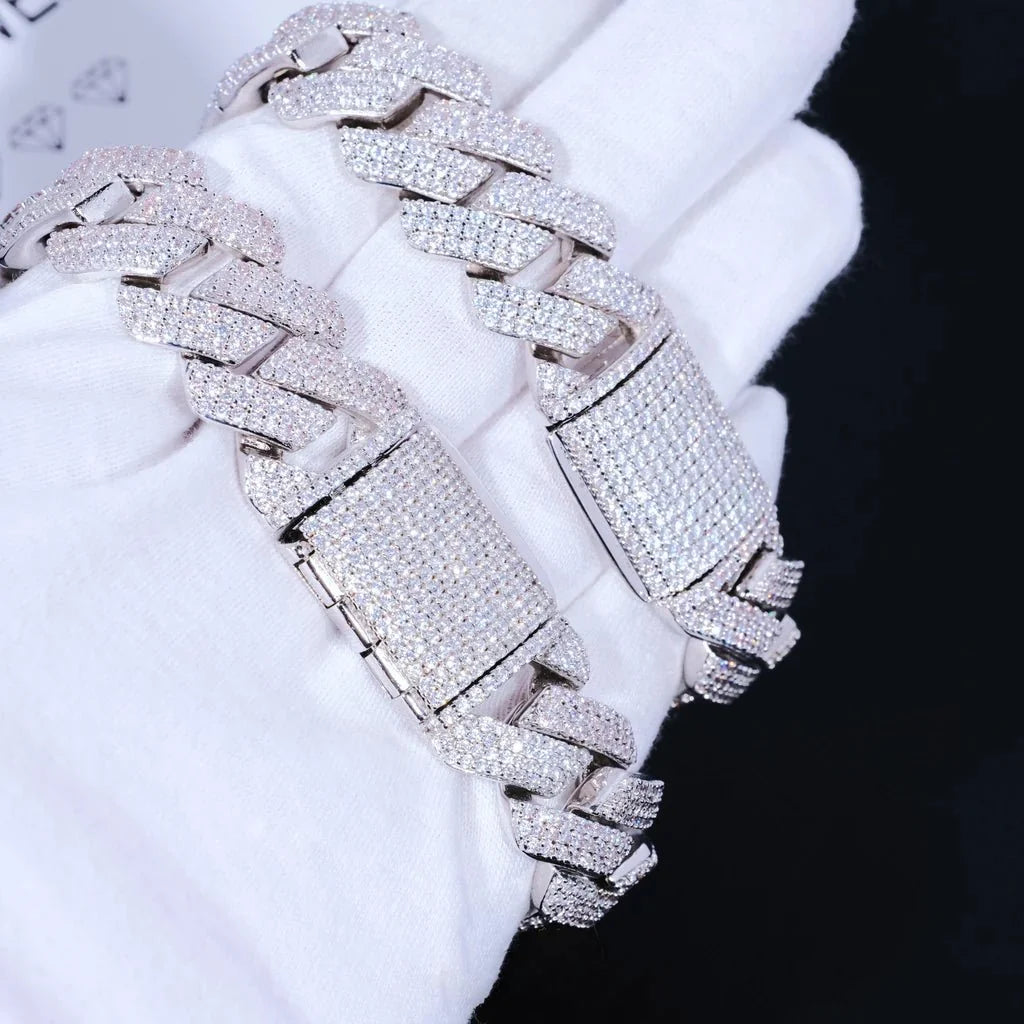 Diamond Prong Cuban Bracelet in White Gold - 19mm