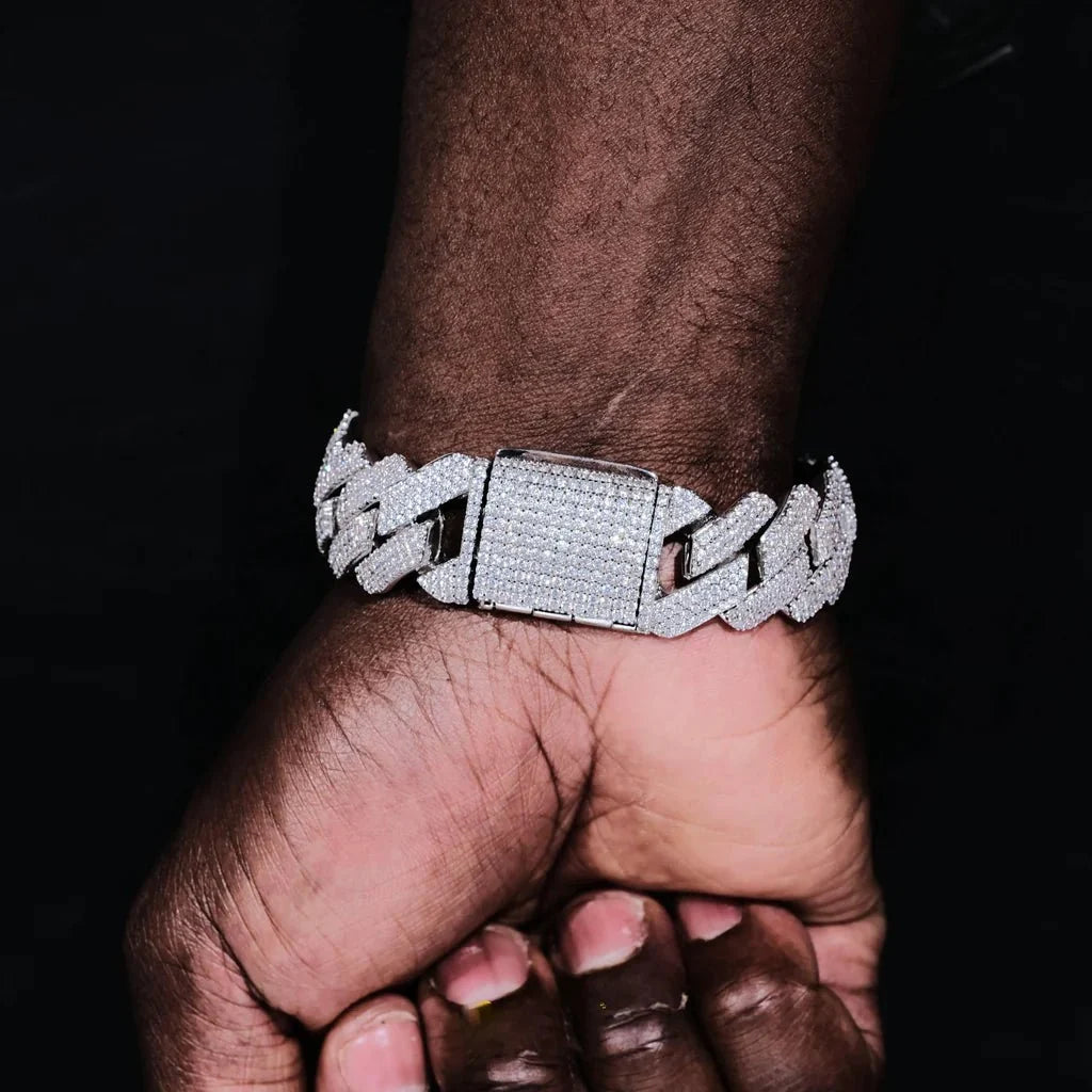 Diamond Prong Cuban Bracelet in White Gold - 19mm