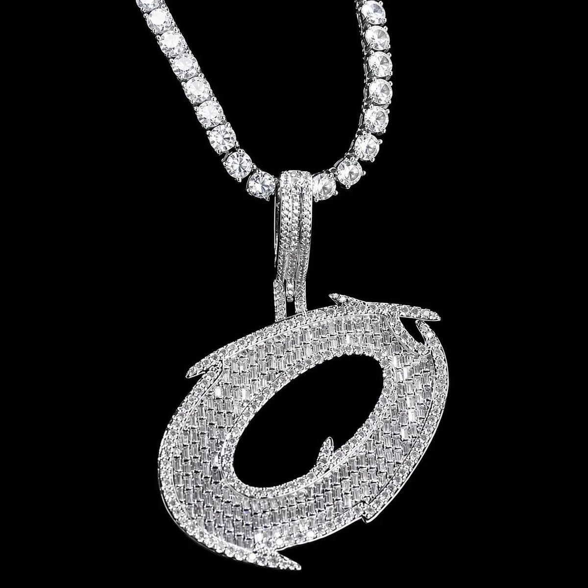 26 Ice-Spike Letter Pendant in Yellow Gold - 45mm