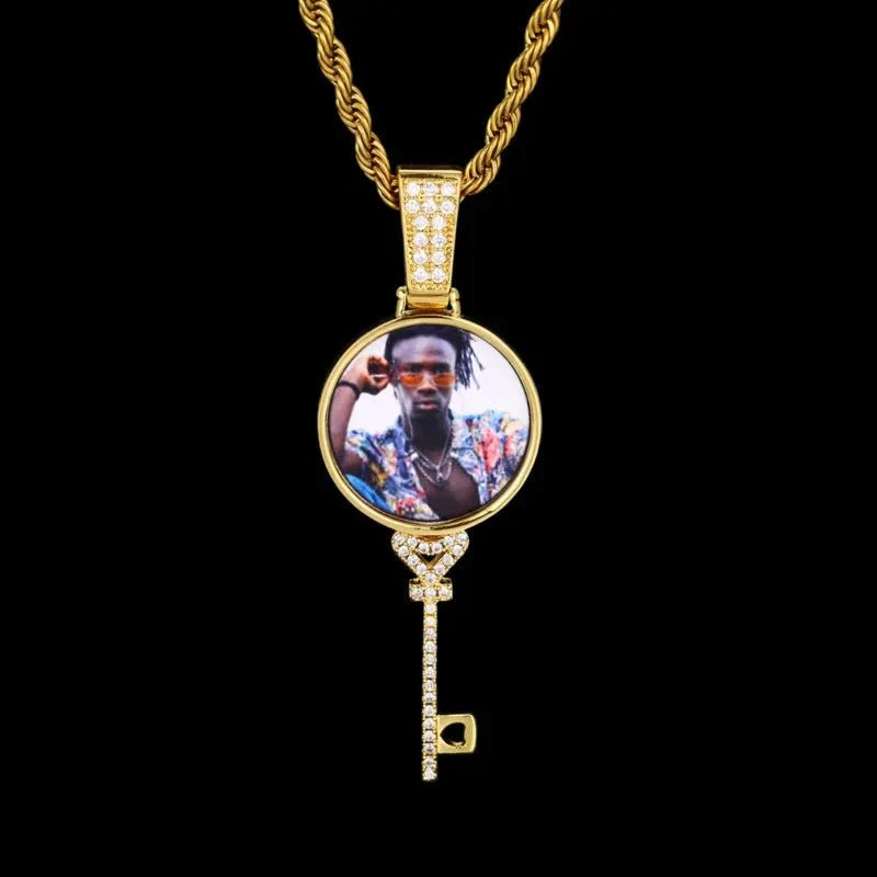 3D Round Key Solid Custom Photo Pendant in White Gold - 22mm