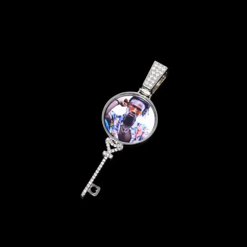 3D Round Key Solid Custom Photo Pendant in White Gold - 22mm