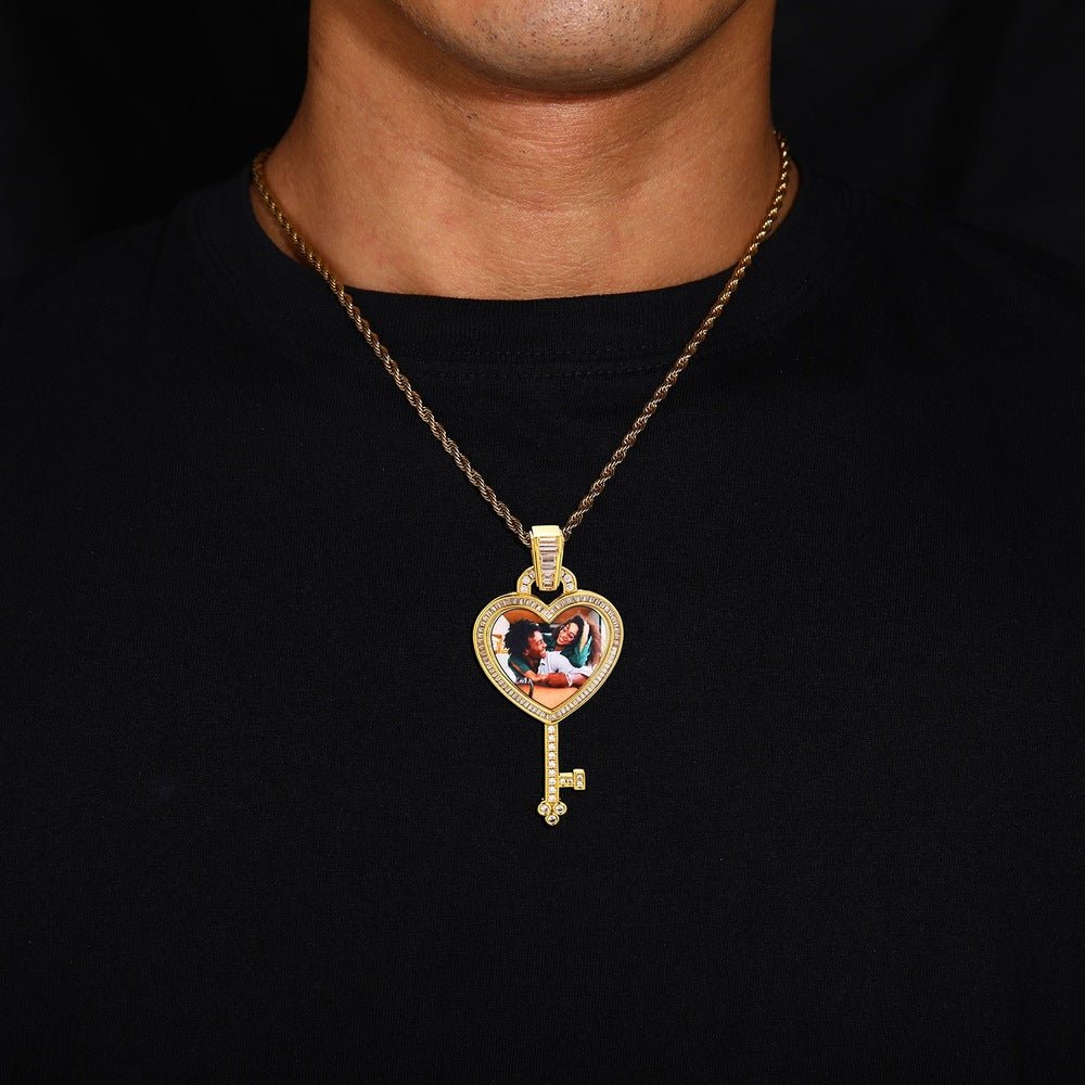3D Solid Key Heart Custom Photo Pendant - 37mm