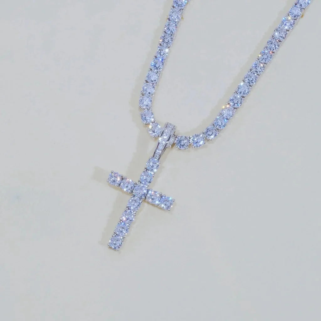 VVS Moissanite Cross In White Gold - 4.51 Carat