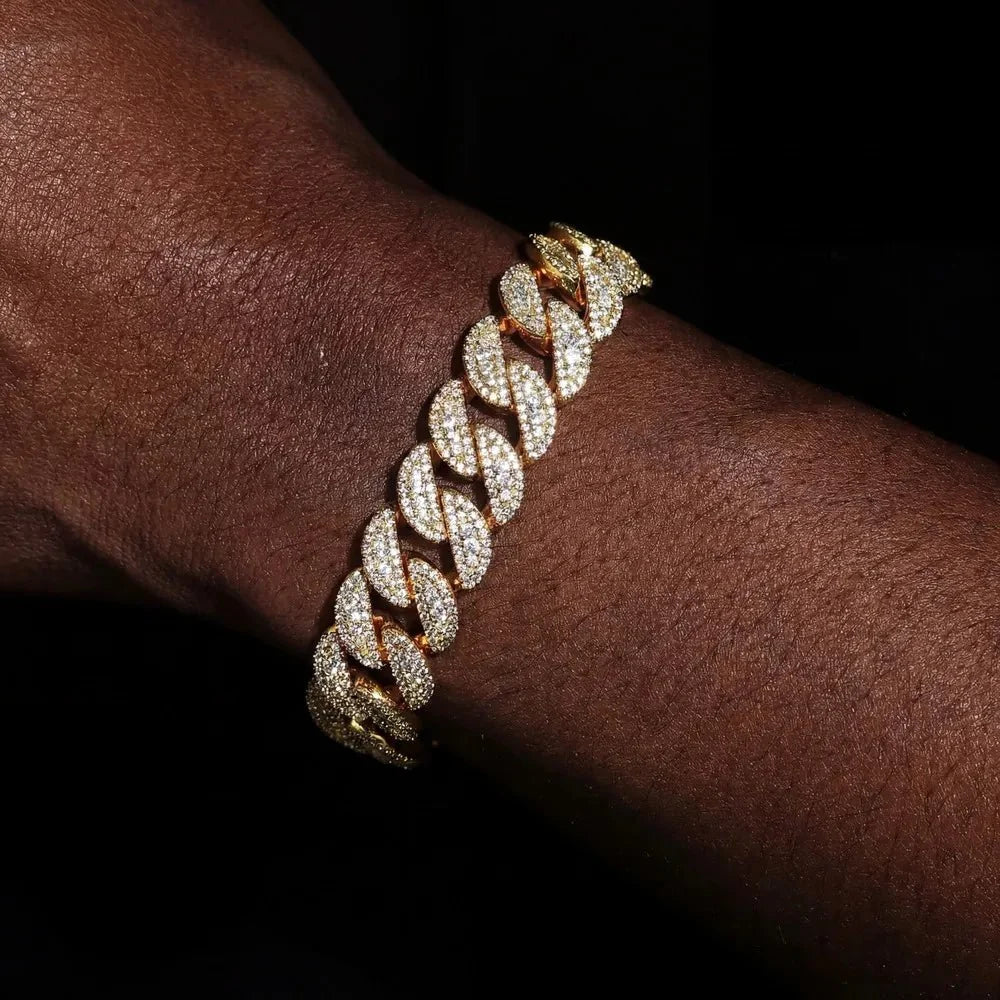 5A Prong Iced Cuban Link Bracelet in Yellow Gold - 14mm