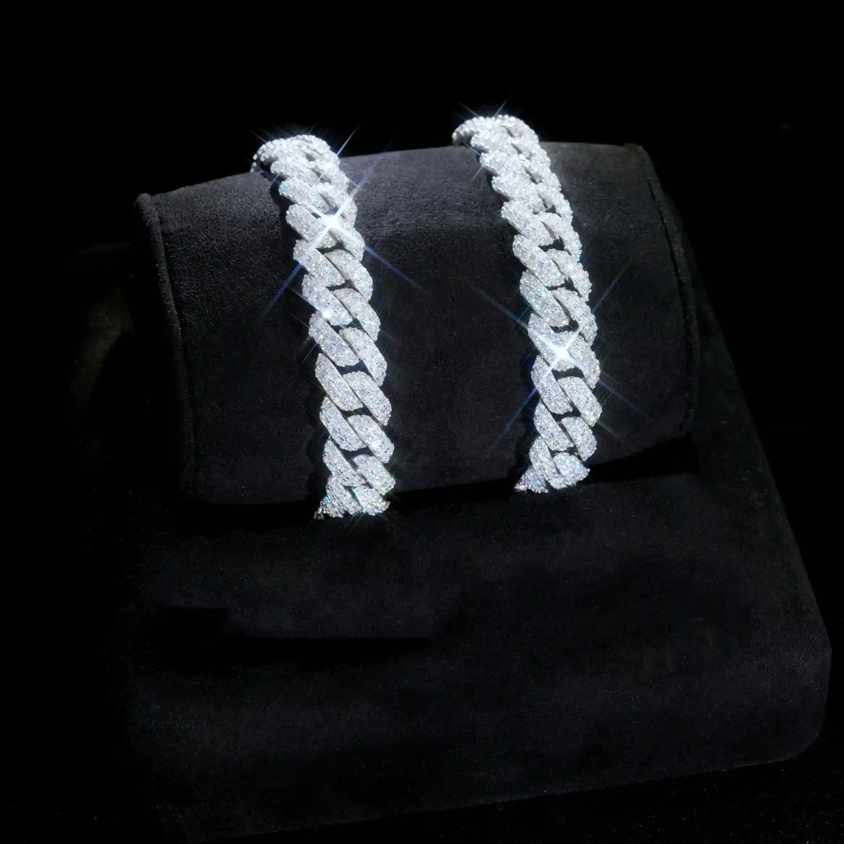 925S & VVS Moissanite 10Mm Cuban Bracelet