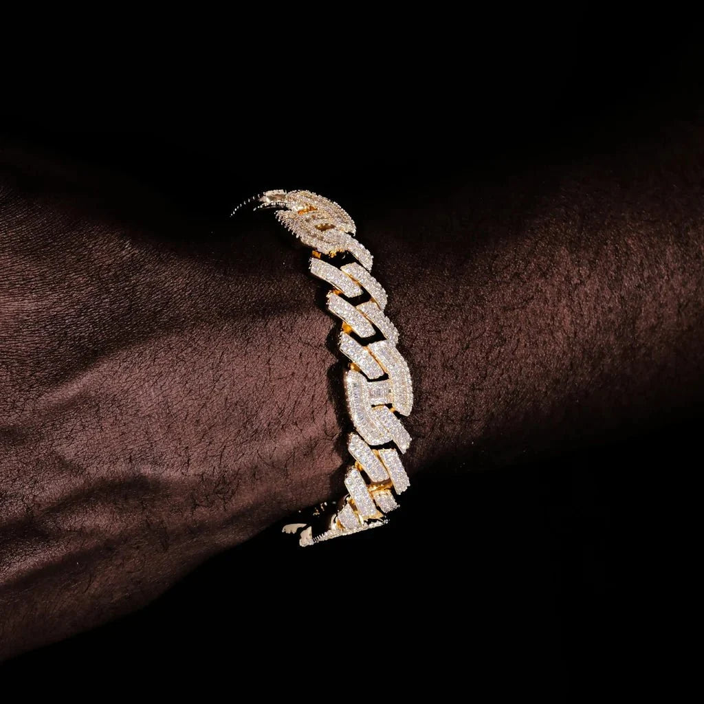 Prong Baguette Cuban Bracelet in 18K Gold - 12mm