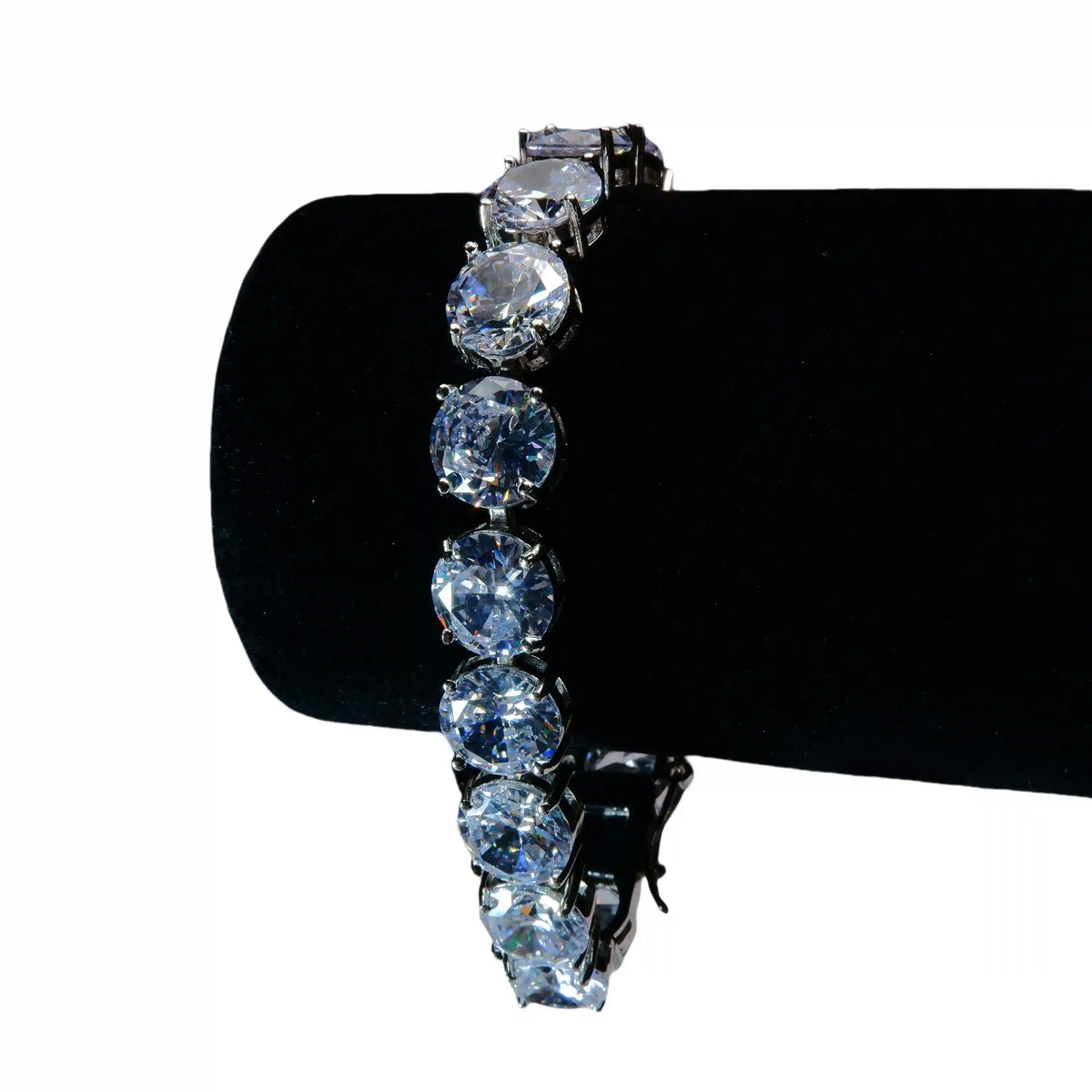 Tennis Bracelet in White Gold - 10mm