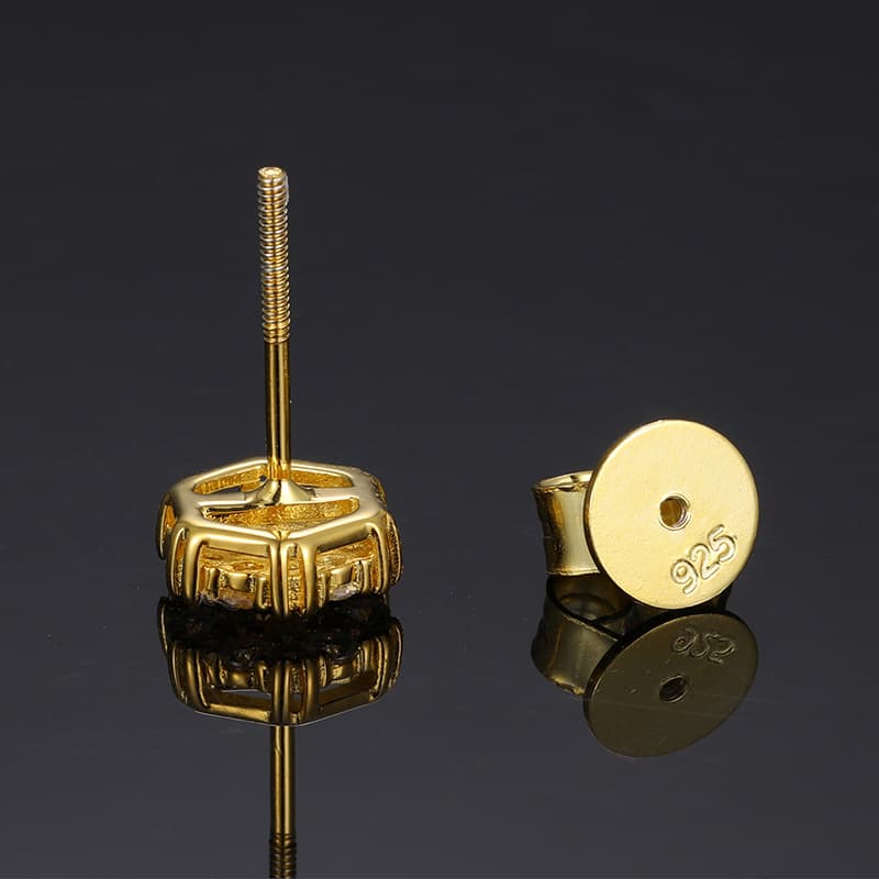 Artisan-Crafted S925 & VVS Moissanite Stud Earrings