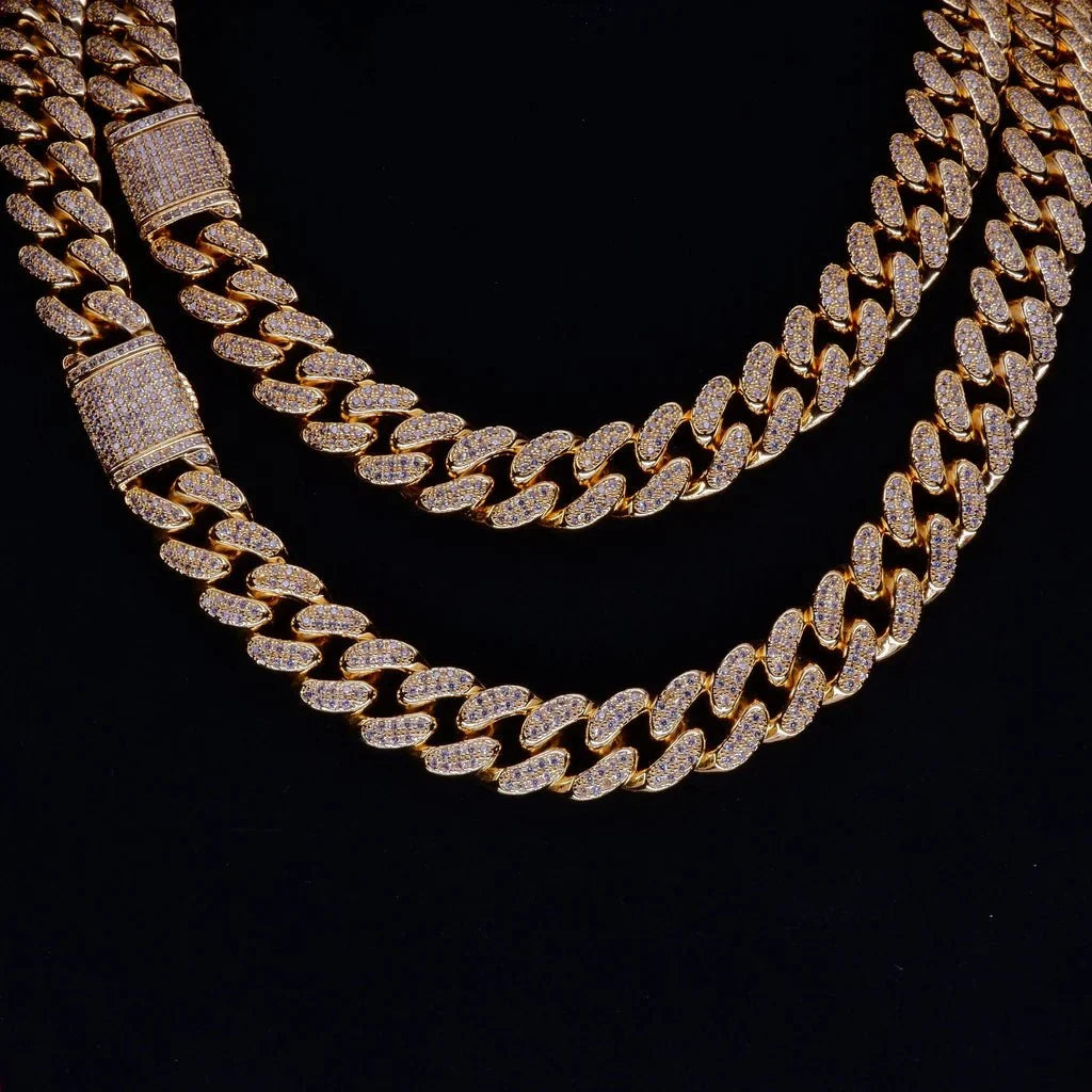 Buckle Iced Cuban Link Chain in Yellow Gold - 14mm