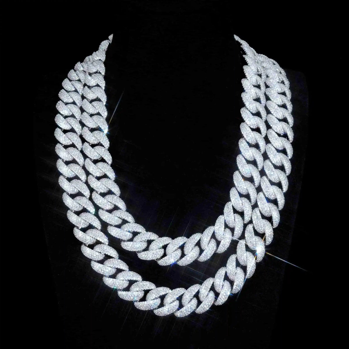 Curved Clasp Bubble Cuban Link Chain - 18mm