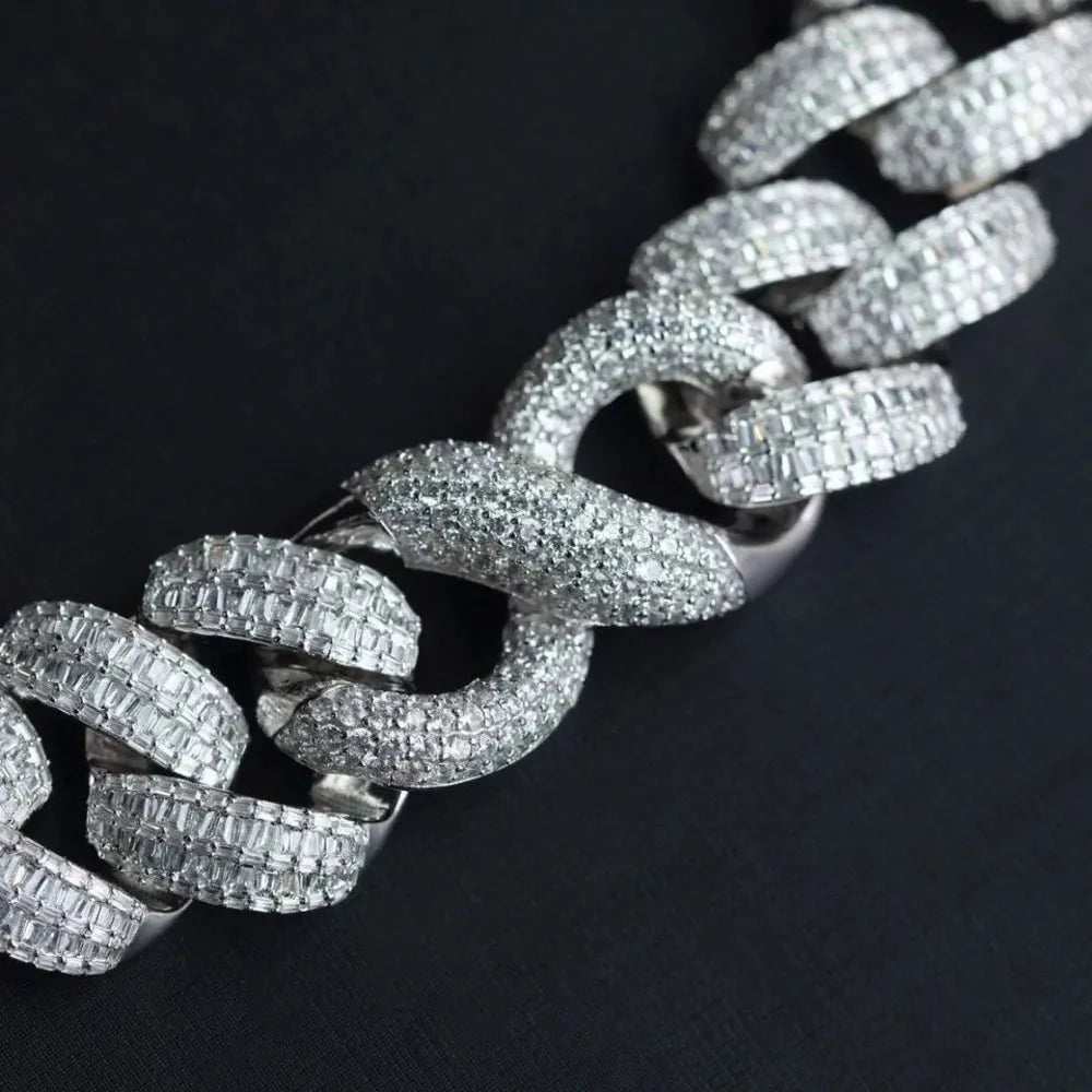 Custom Single-Letter Iced-Out Miami Cuban Chain – 30mm