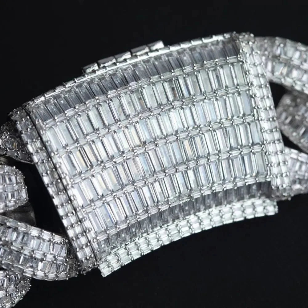 Custom Single-Letter Iced-Out Miami Cuban Chain – 30mm