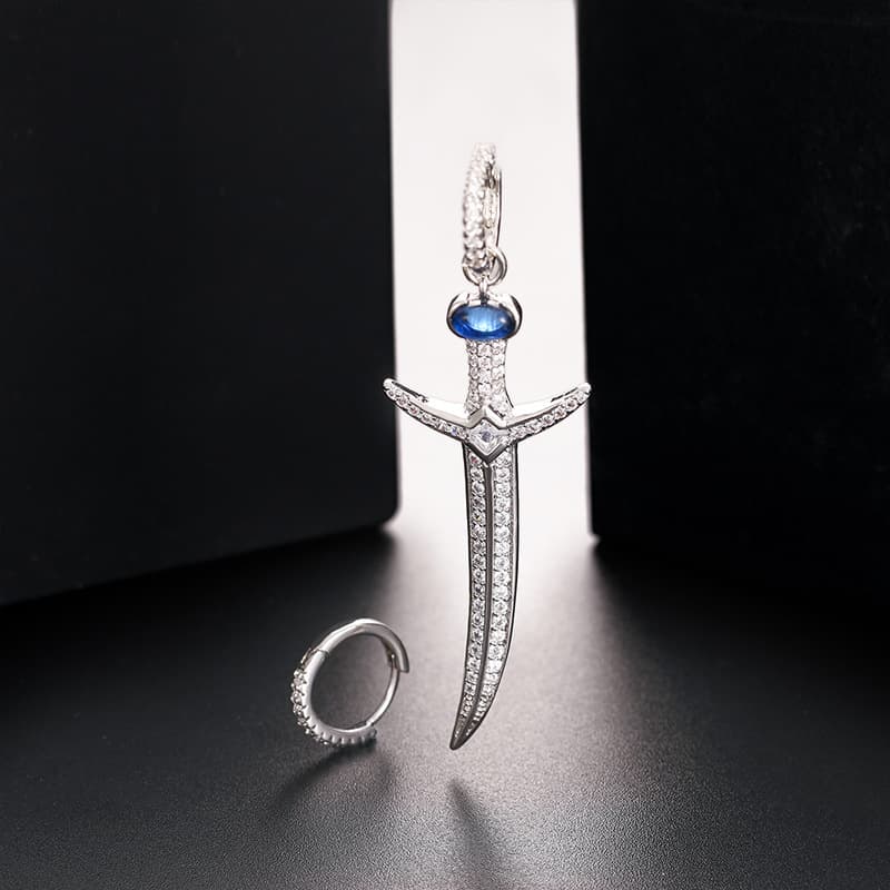 S925 & VVS Asymmetrical Sword Diamond Earrings