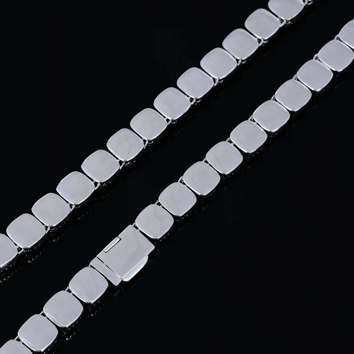 Glacier Clustered Tennis Chain in White Gold