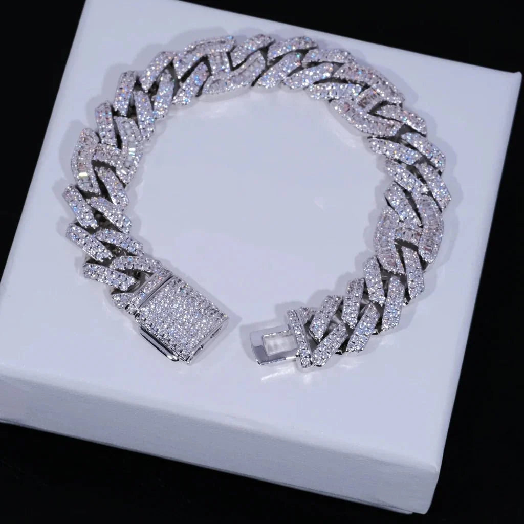 12mm Prong Baguette Curb Bracelet White Gold