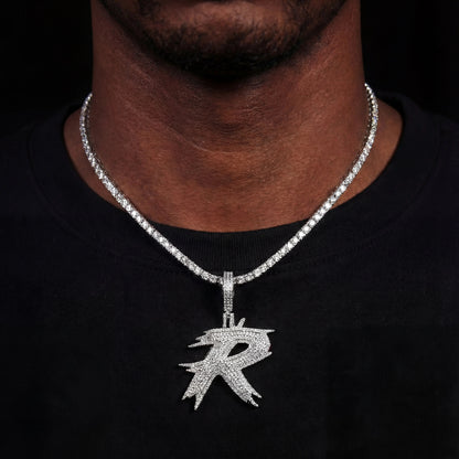 26 Ice-Spike Letter Pendant in Yellow Gold - 45mm