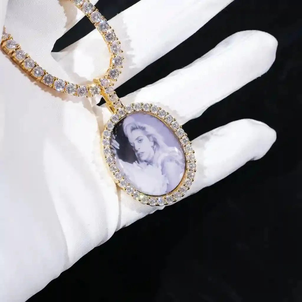3D Oval Custom Picture Pendant