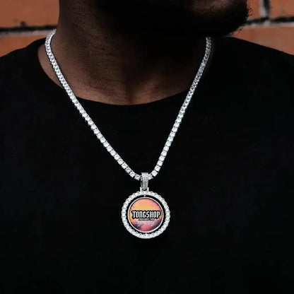 3D SPINNING 2-FACED CUSTOM PICTURE ROUND PENDANT