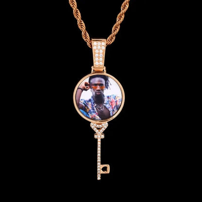 3D Round Key Solid Custom Photo Pendant in White Gold - 22mm