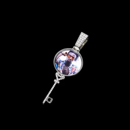 3D Round Key Solid Custom Photo Pendant in White Gold - 22mm