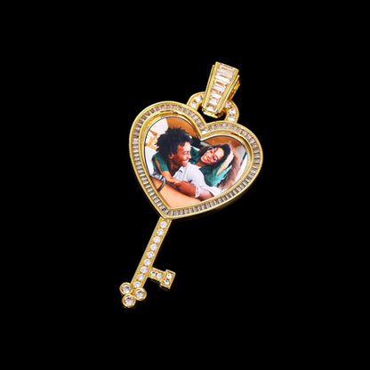 3D Solid Key Heart Custom Photo Pendant - 37mm