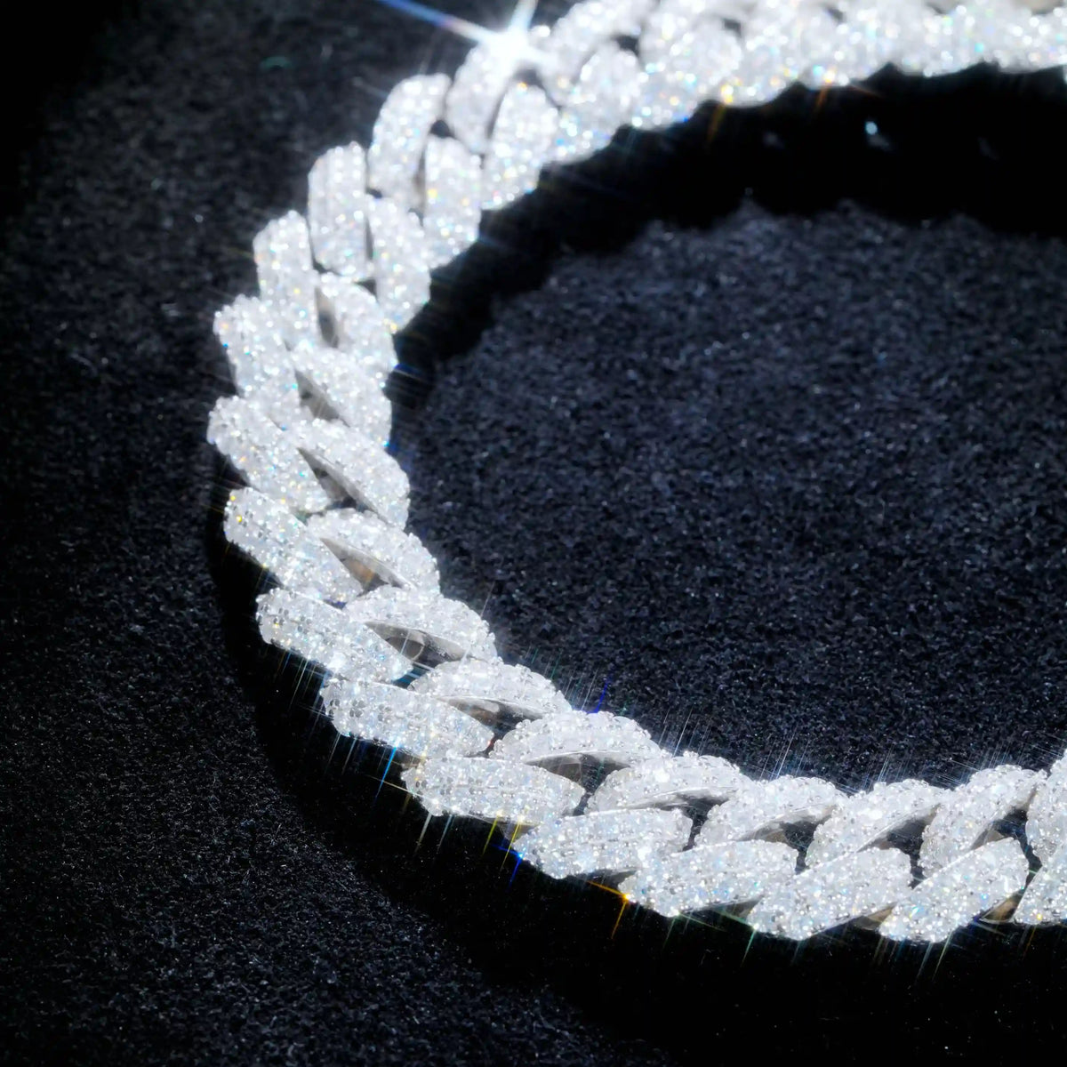 925S & VVS Moissanite 10Mm Cuban Bracelet