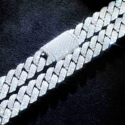 925S & VVS Moissanite Cuban Link Chain - 10mm