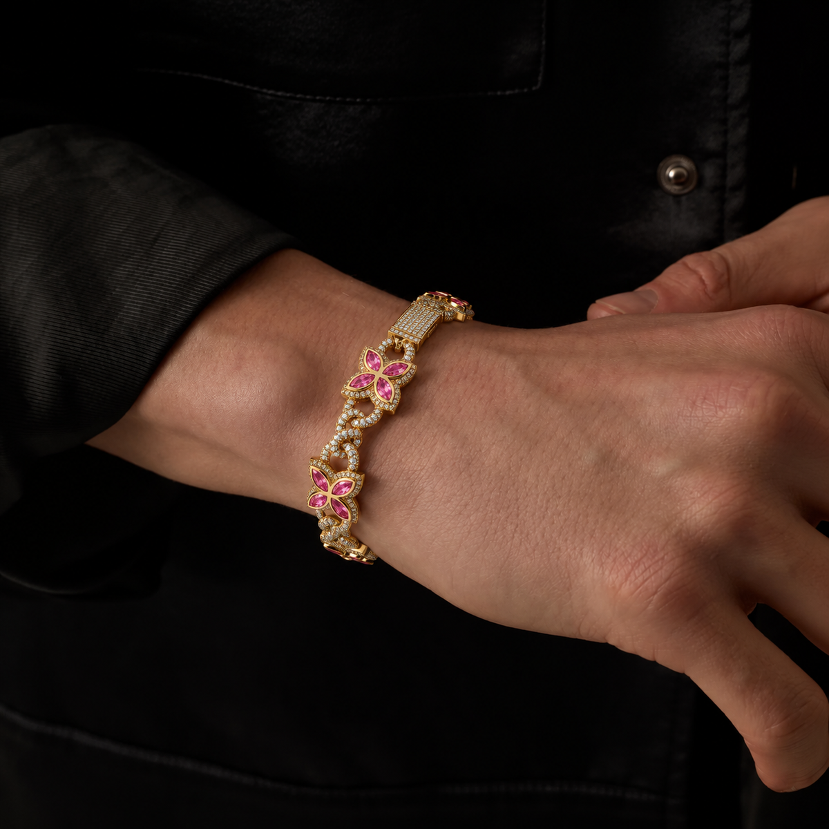 AURXYA Iced Clover Infinity Cuban Bracelet