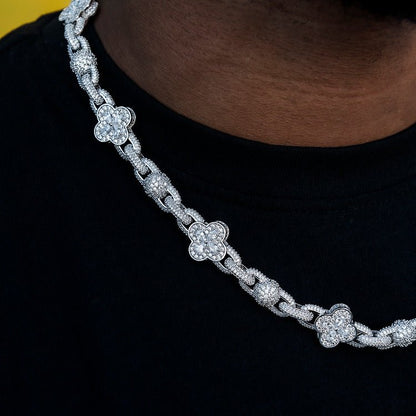 Diamond Ball Clover Mariner Chain in White Gold- 10mm