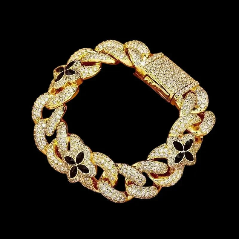 Iced Clover White Gold Green Diamond Bracelet - 20mm