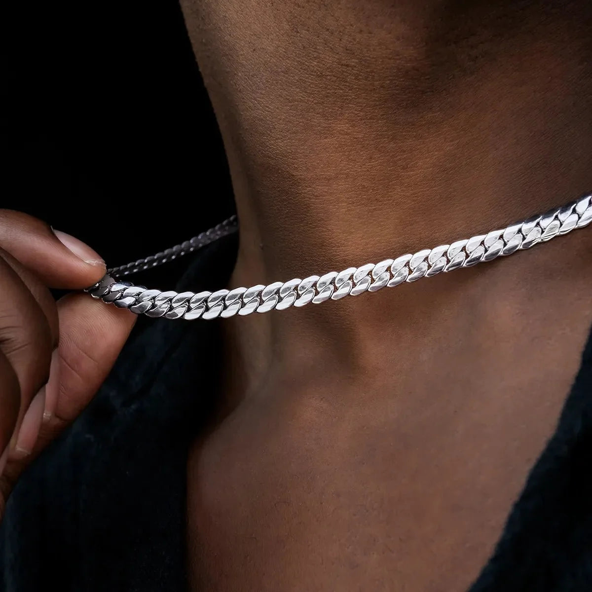 AURXYA Signature Cuban Chain – White Gold 8MM