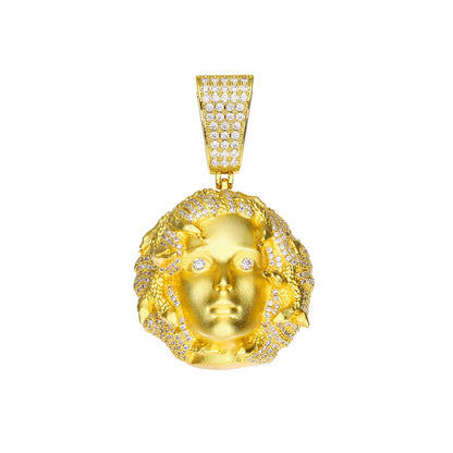 Iced Queen Medallion Pendant – 10mm Gold Cuban Chain