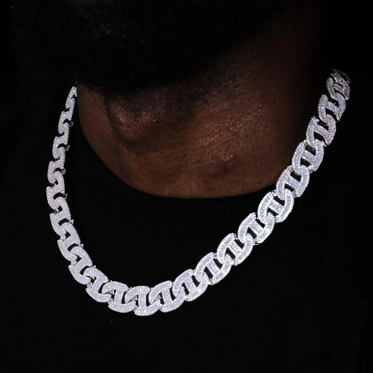 Baguette Chain Link Necklace in White Gold - 15mm