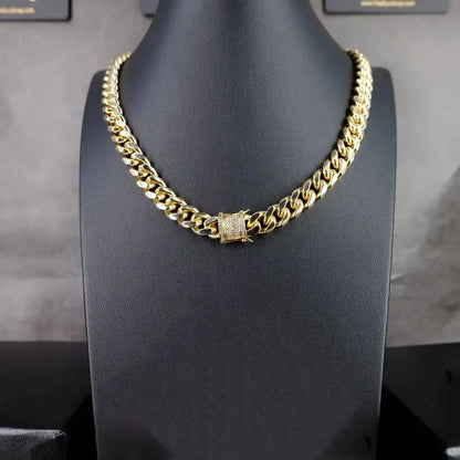 Cuban Link Chain In Yellow Goldplated -10Mm