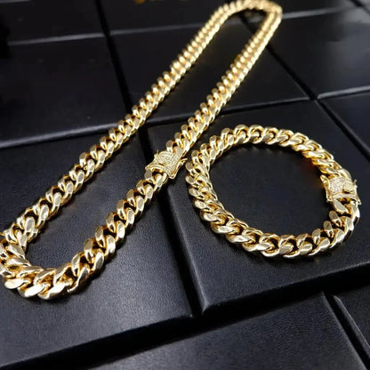 Cuban Link Chain In Yellow Goldplated -10Mm