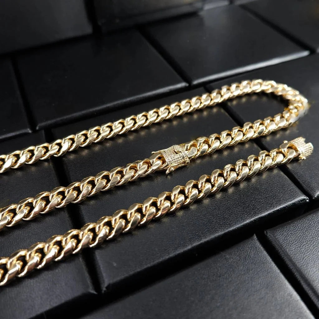 Cuban Link Chain In Yellow Goldplated -10Mm