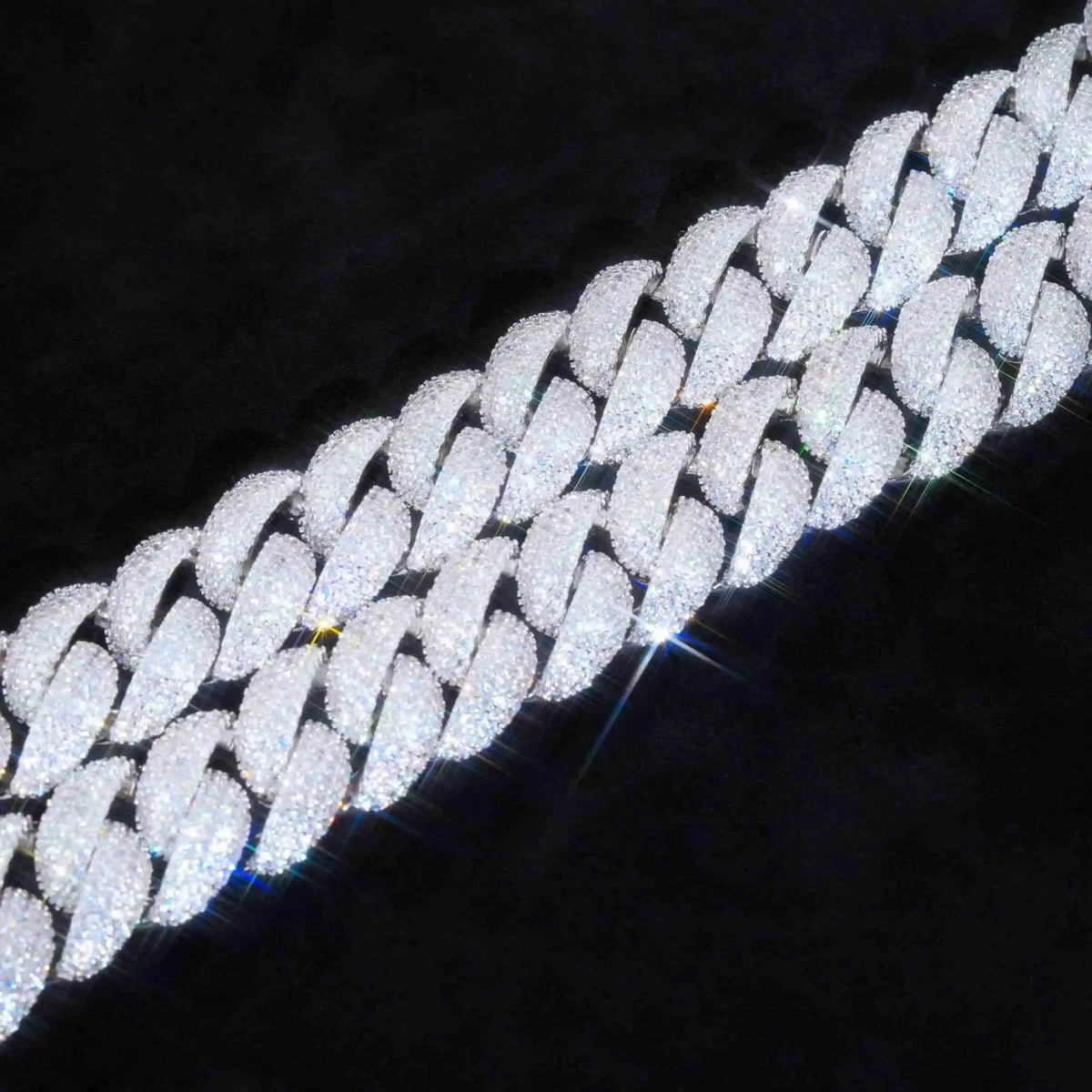 Curved Clasp Bubble Cuban Link Chain - 18mm