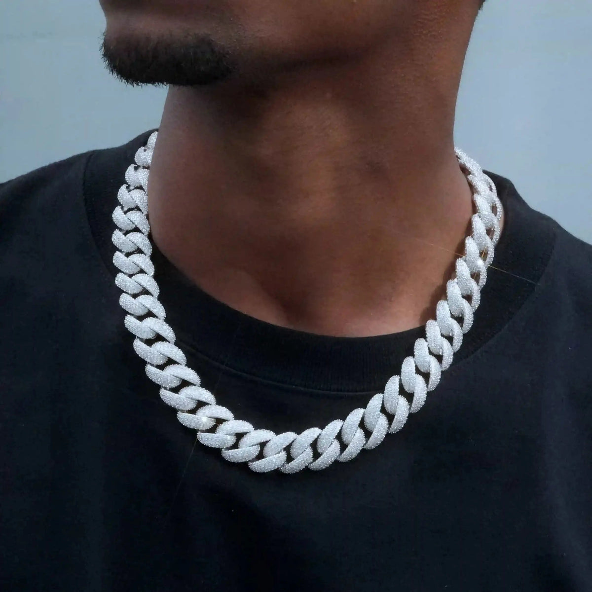 Curved Clasp Bubble Cuban Link Chain - 18mm