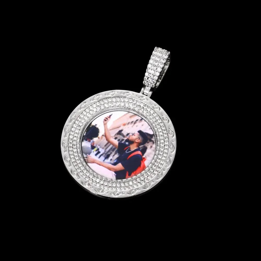 Elegant Classic Memory Custom Photo Round Pendant in Yellow Gold - 38mm