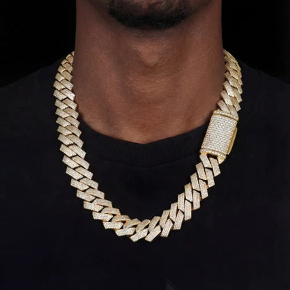 Full Iced-Out Rhombus Cuban Link Chain in White Gold - 20mm