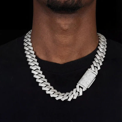 Full Iced-Out Rhombus Cuban Link Chain in White Gold - 20mm