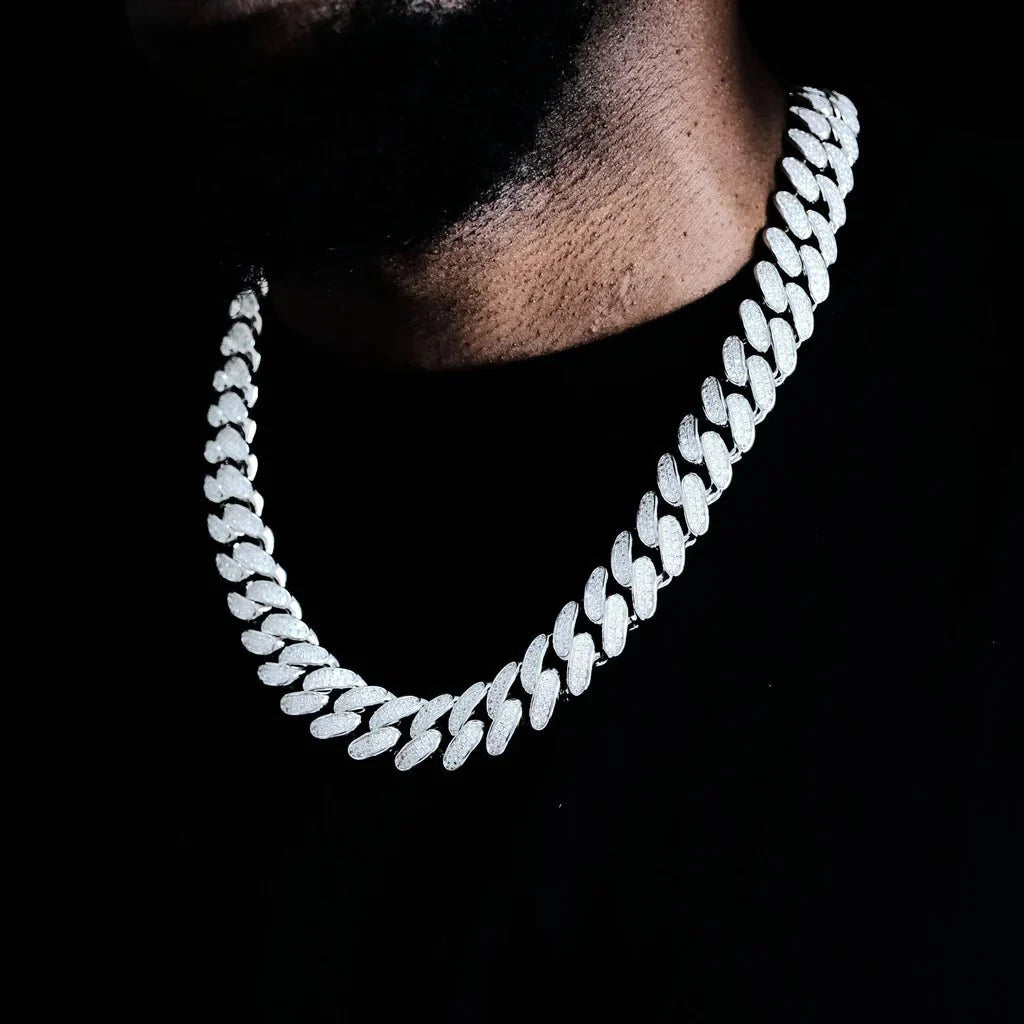 Iced Cuban Link Choker in White Gold - 19mm