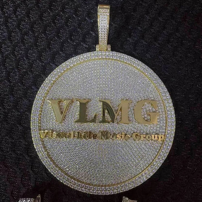 Iced-Out Diamond Custom Letter 3D Large Disc Pendant – 80mm