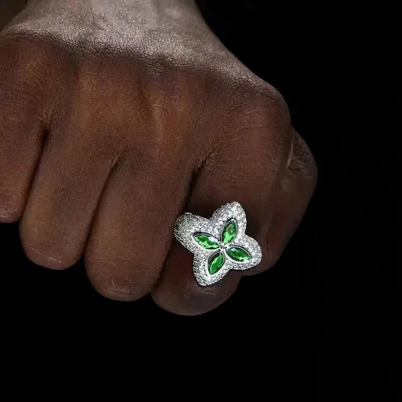 Iced Clover Rings in Pink Diamond - 25mm