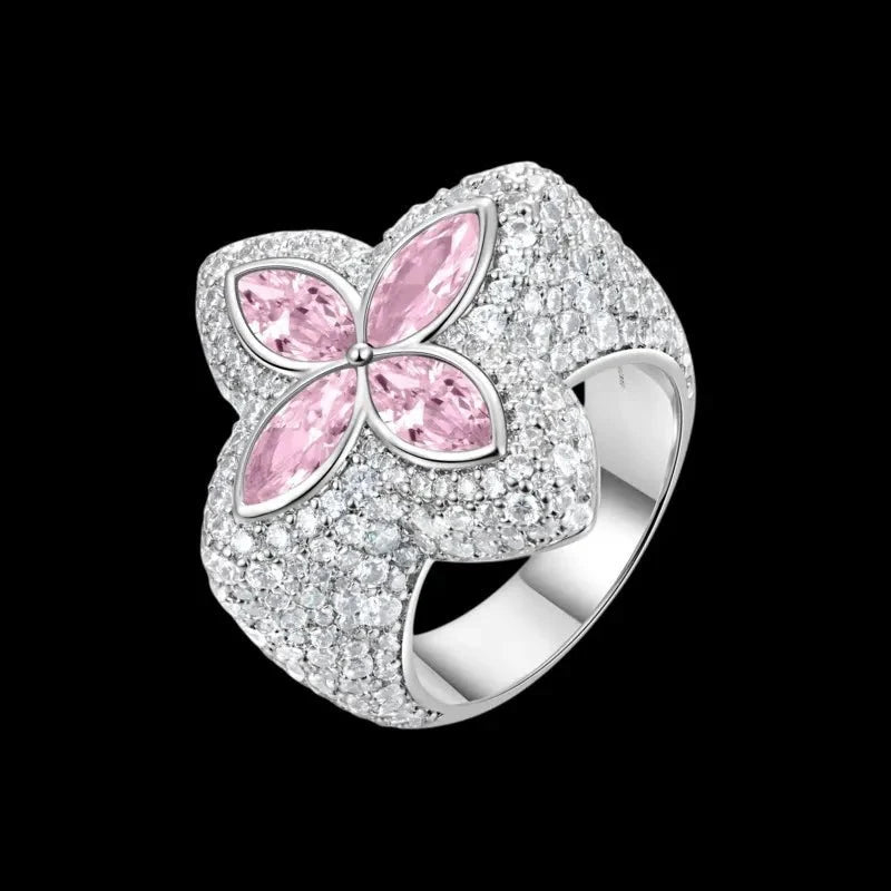 Iced Clover Rings in Green Diamond - 25mm