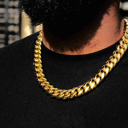 Miami Cuban Link Choker in Yellow Gold - 18mm