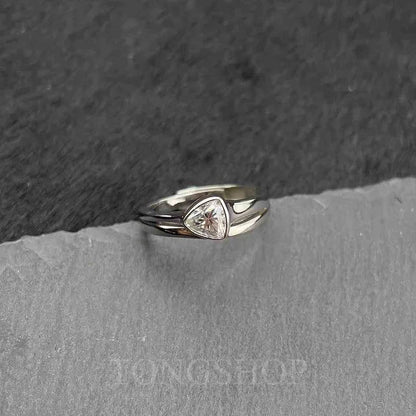 S925 Moissanite Triangular Geometric Ring