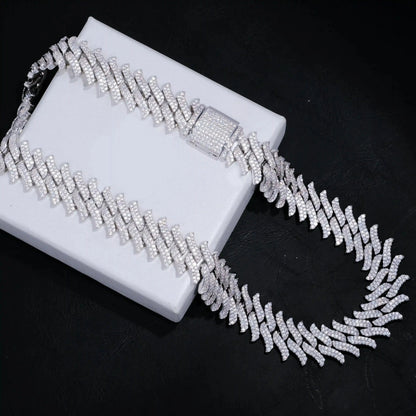 Spiked Iced Cuban Chain in White Gold - 20mm